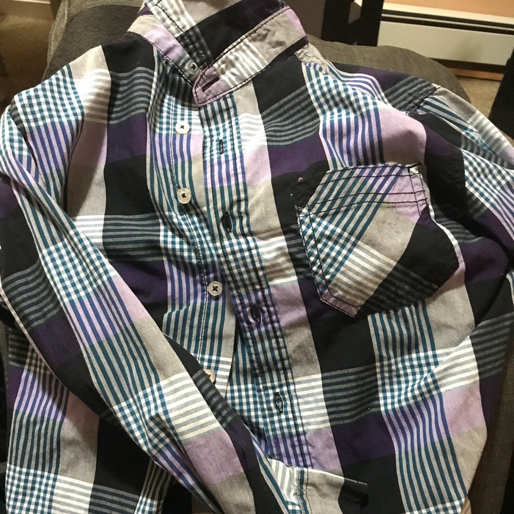 Boy’s button down